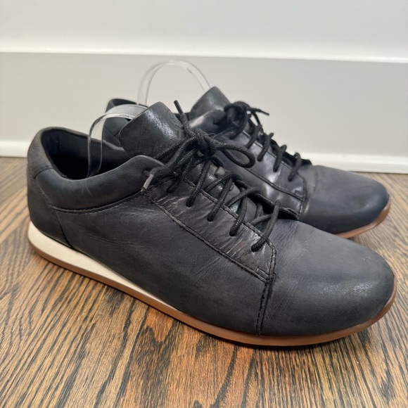 Born Men Brady Navy Black Leather Comfort Sneakers size 12 - Picture 1 of 7